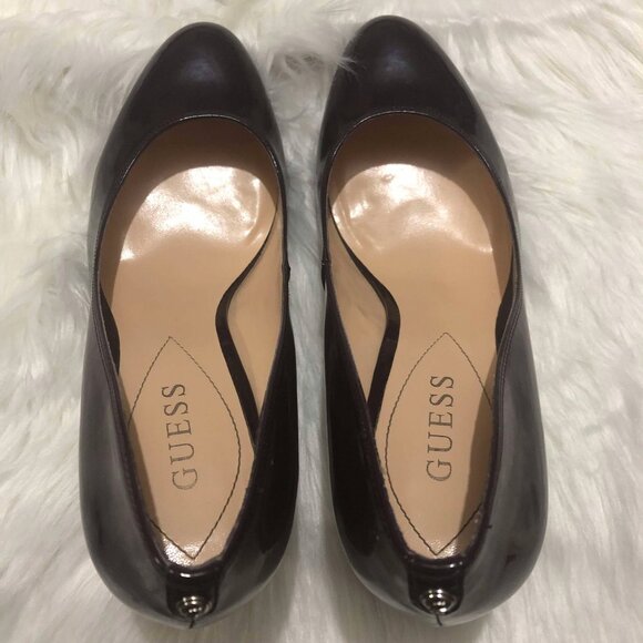 Dark Purple Guess Heels (9) - Picture 4 of 12